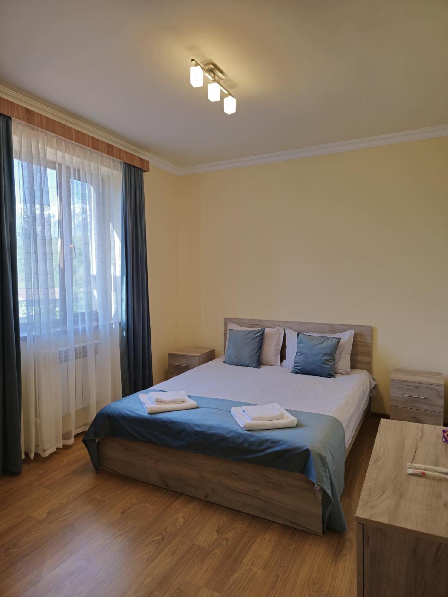 Zartonq Hotel Татев Екстериор снимка