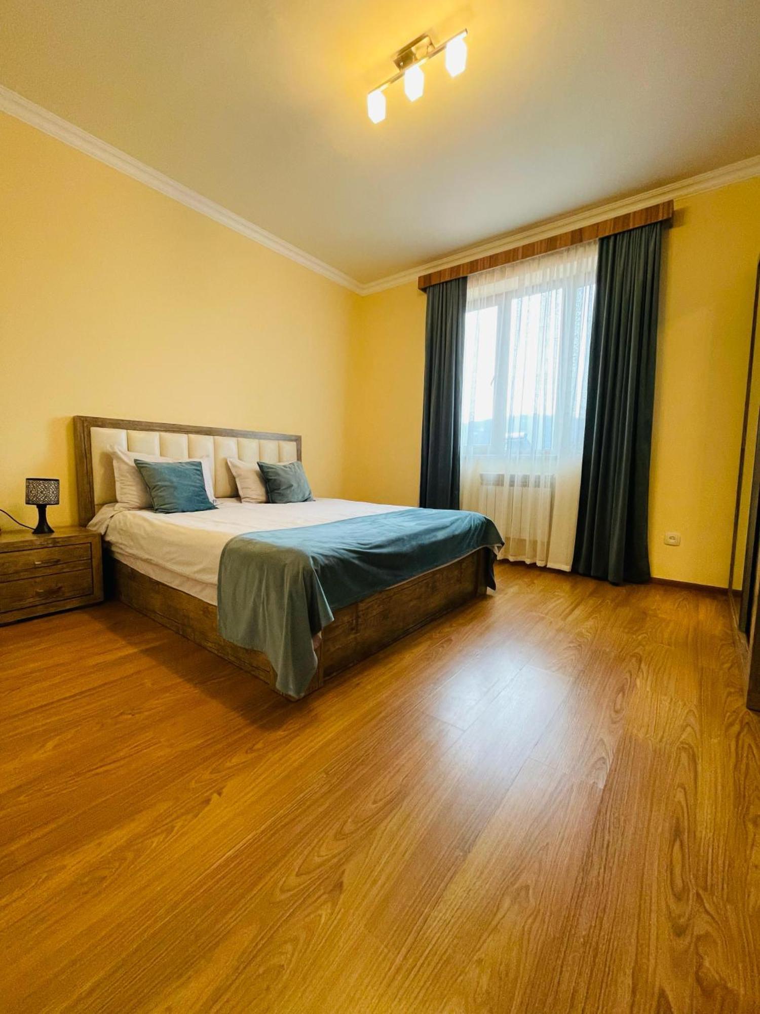 Zartonq Hotel Татев Екстериор снимка
