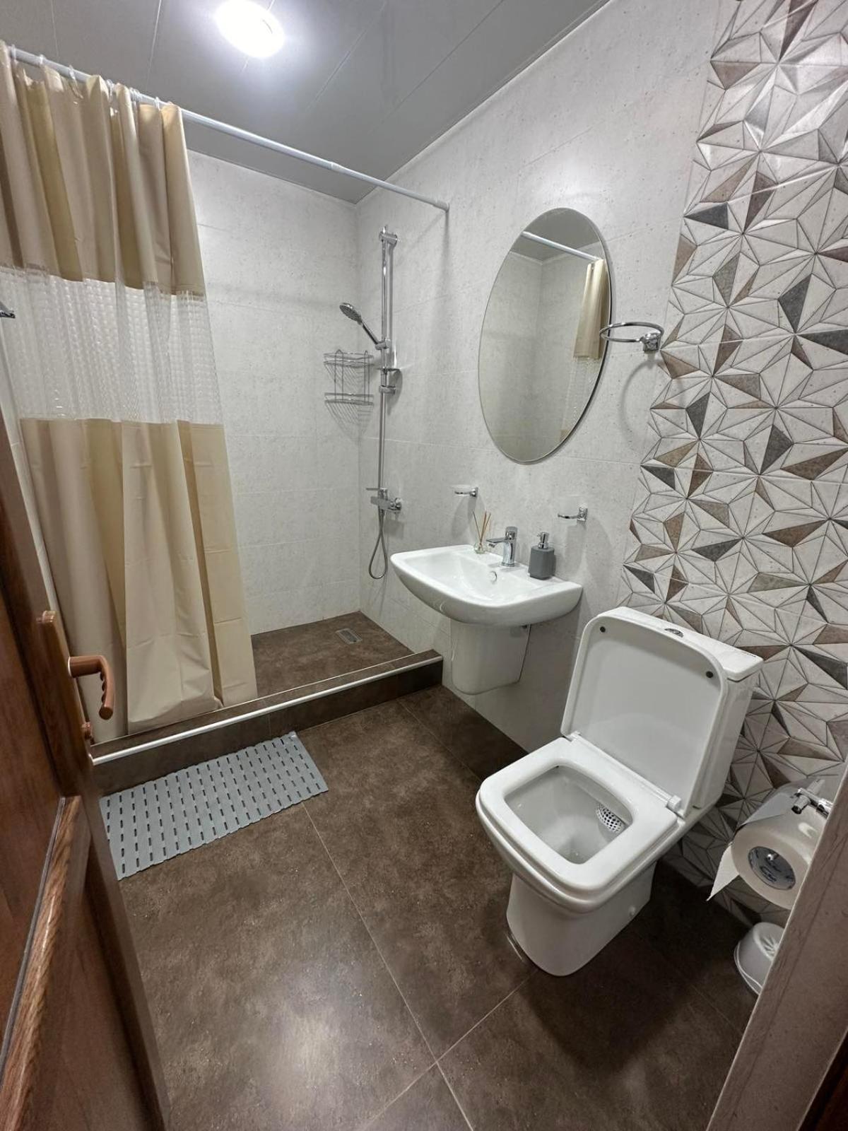 Zartonq Hotel Татев Екстериор снимка